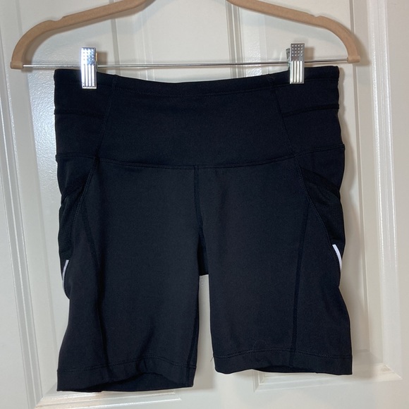 🌸Athleta Black Bike/Run Shorts 🌸 - Picture 13 of 13
